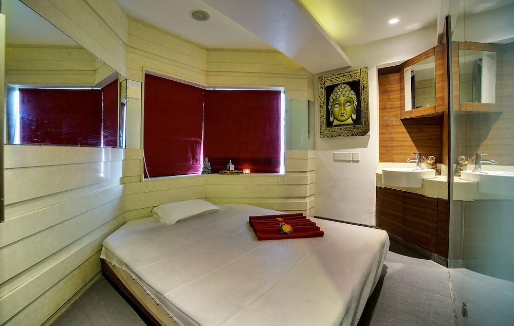 מומביי Ramee Guestline Hotel Juhu מראה חיצוני תמונה